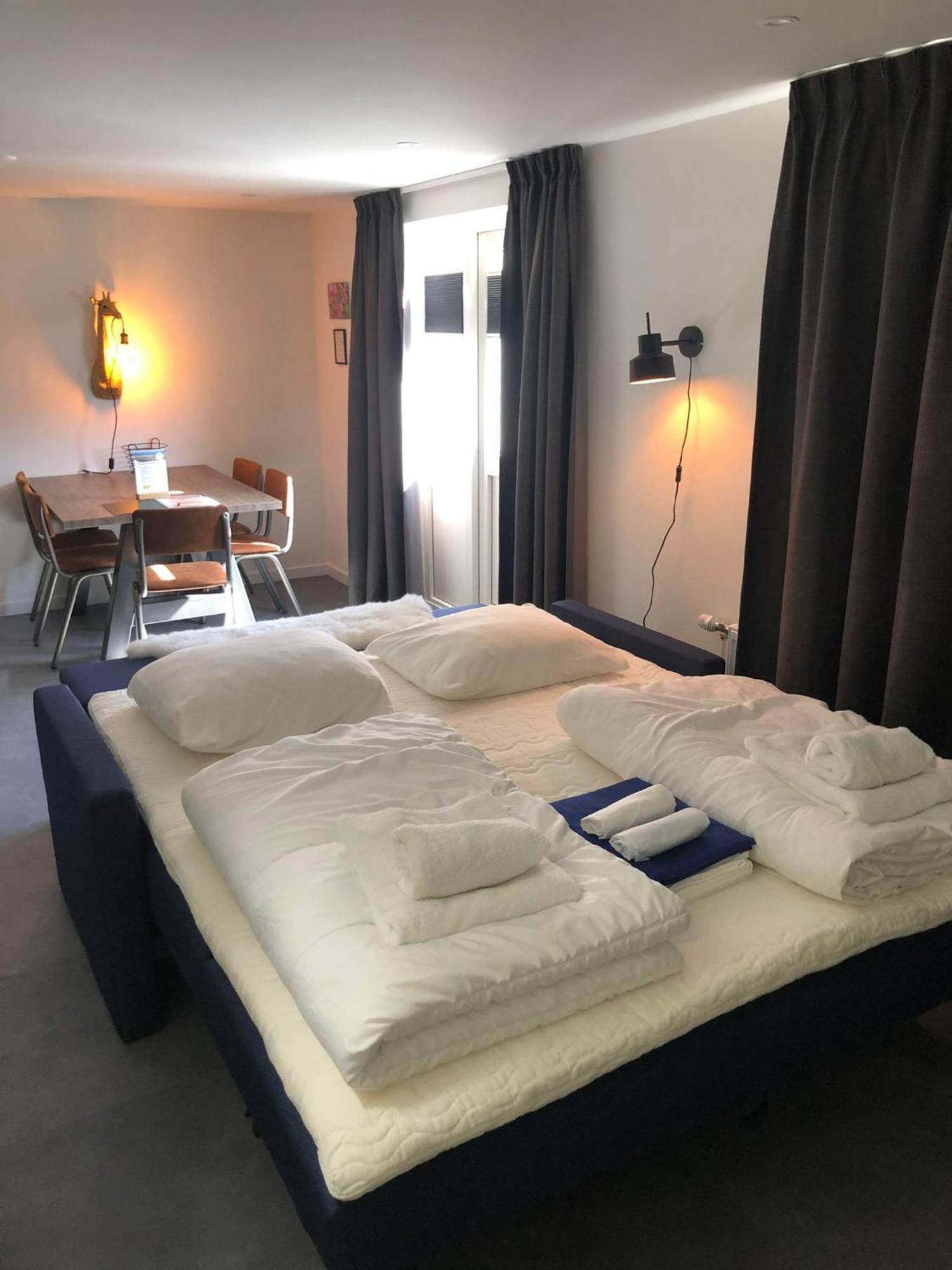 Apartamento De Vlindertuin Nes  Exterior foto